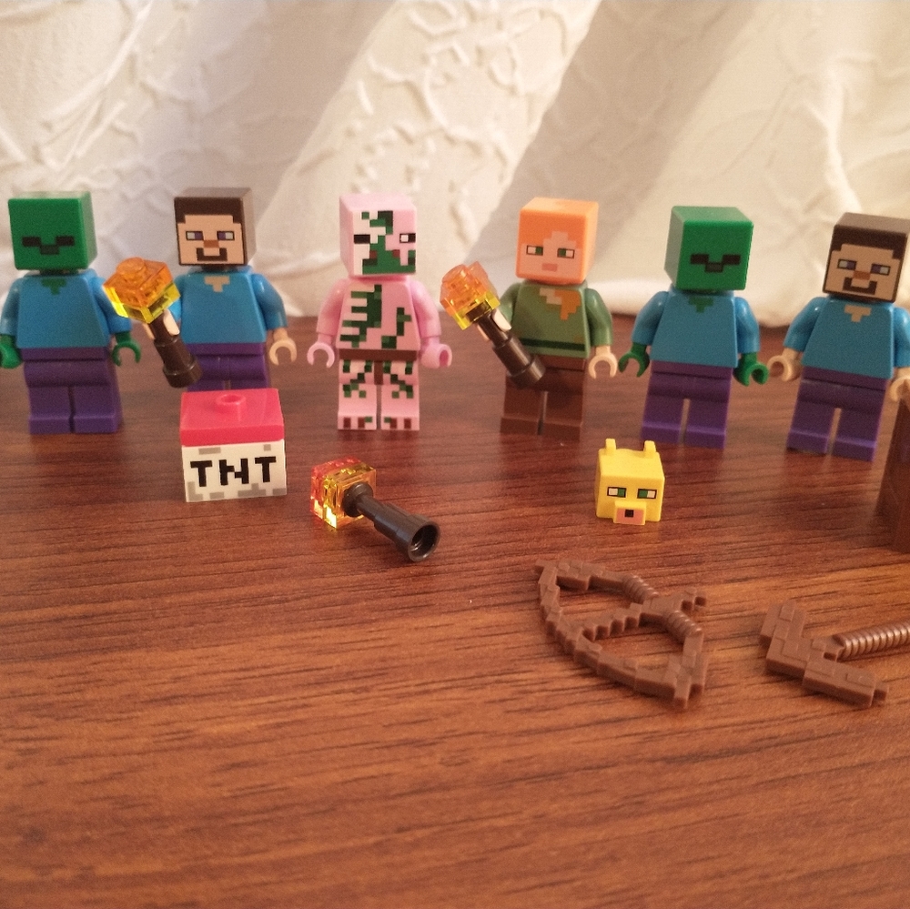 Lego Minecraft Minifigure lot Steve zombie weapons accessories